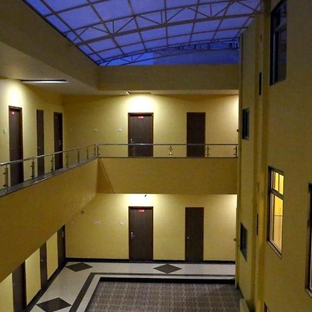 Hotel Varenya Inn Yavatmal Dış mekan fotoğraf